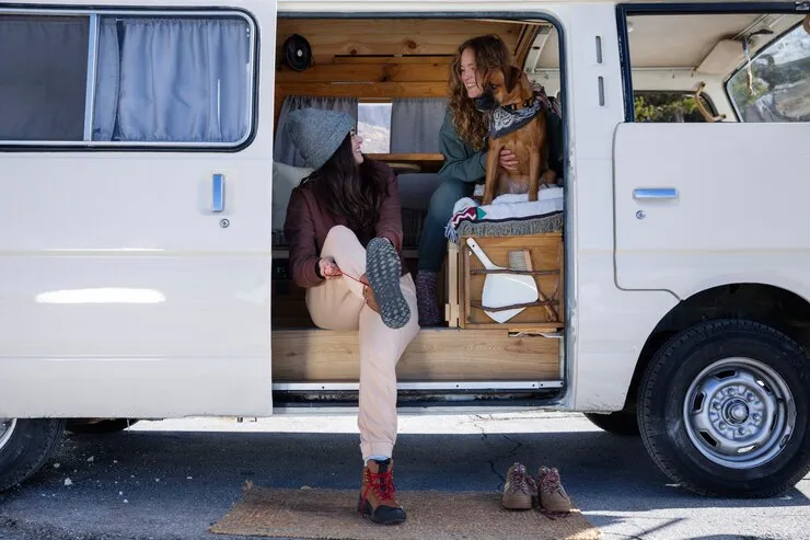 What Features Should You Look for in Sprinter Luxury Vans?
